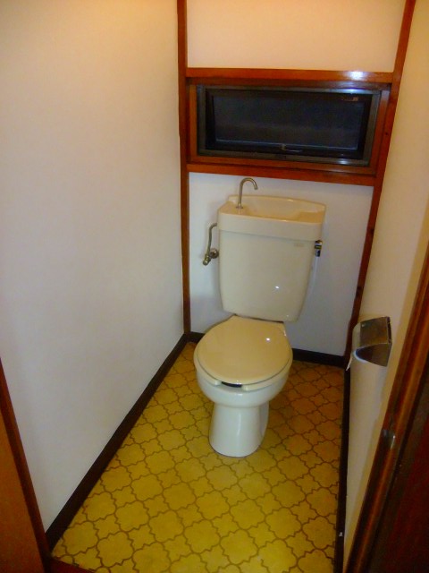 Toilet