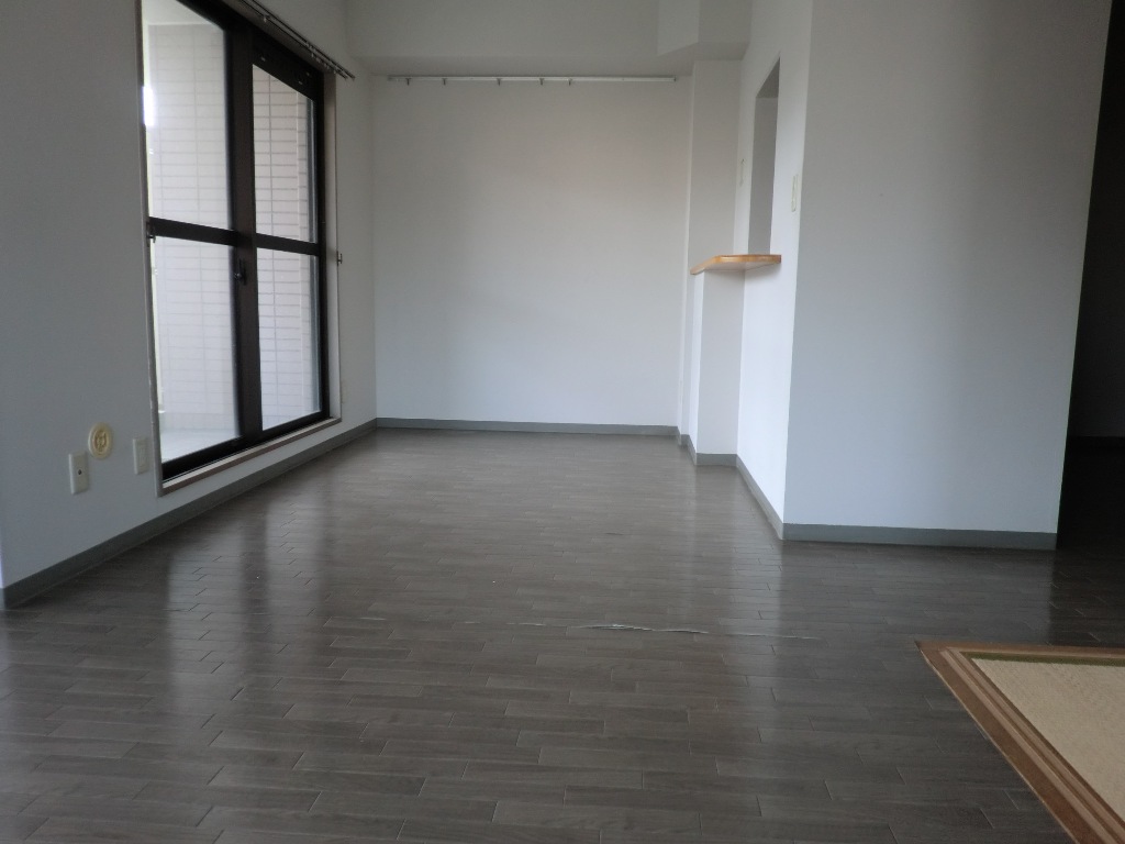 Living and room. LD(1)