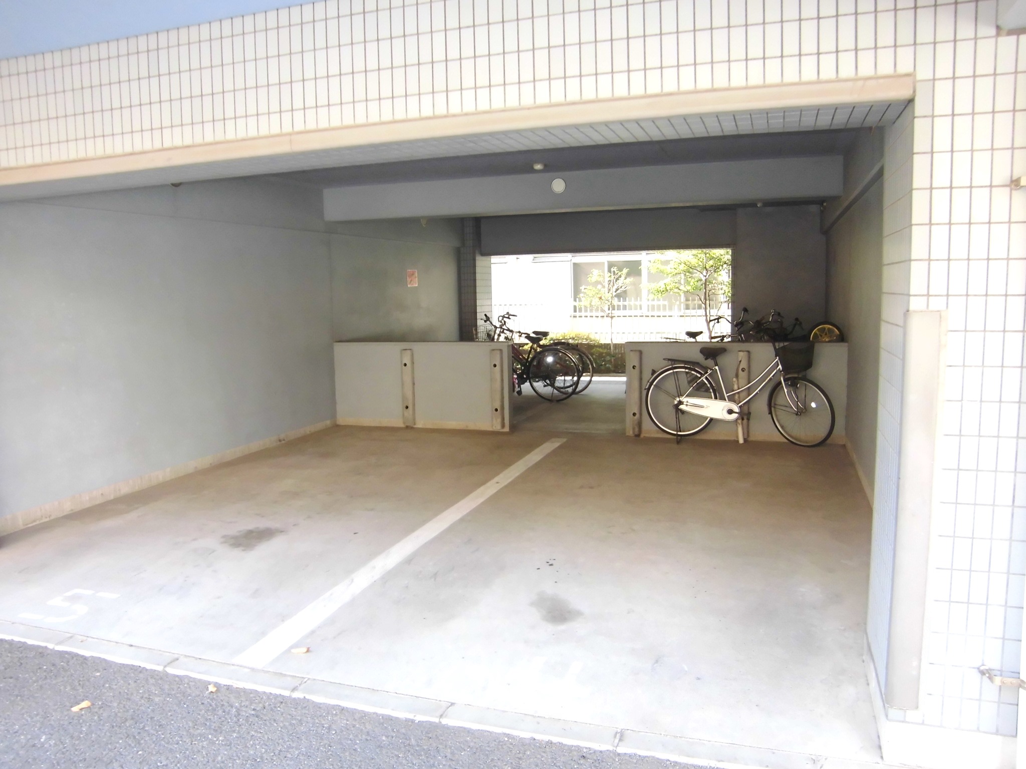 Parking lot