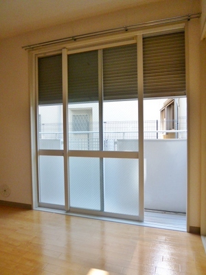 Other. With shutter shutters