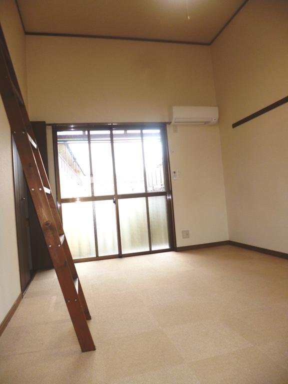 Living and room