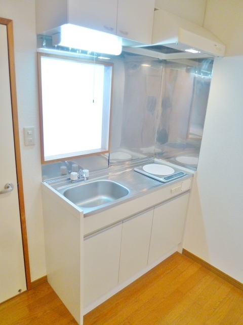 Kitchen. Counter kitchen!
