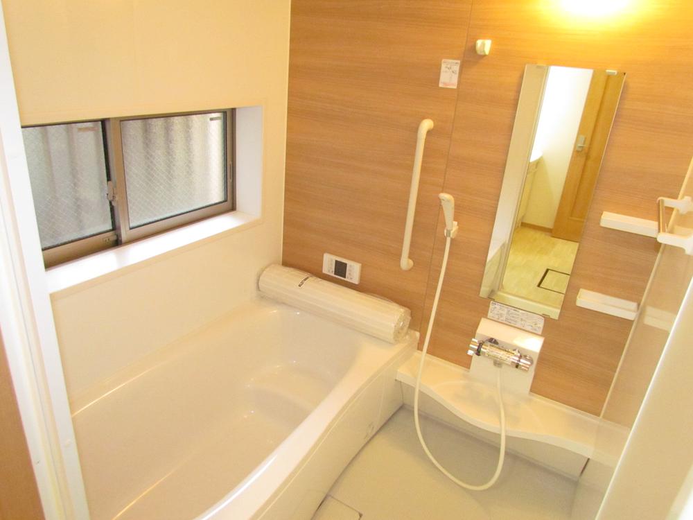 Bathroom. You can relax also bathing in 1 pyeong type