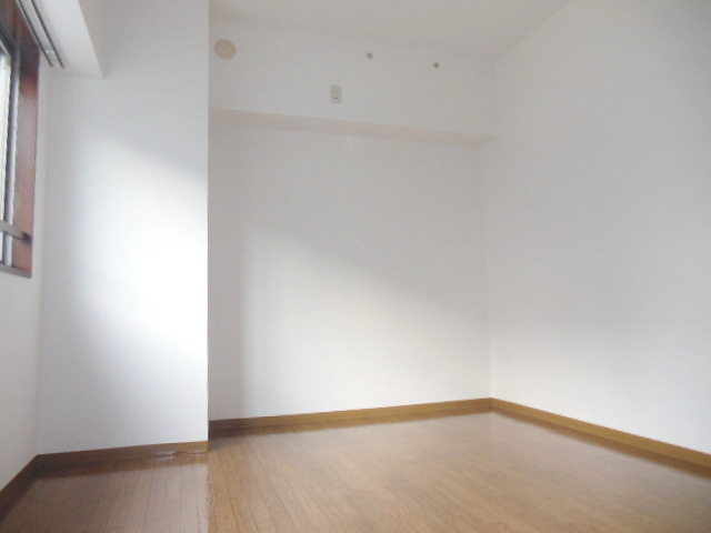 Other room space. Room with storage