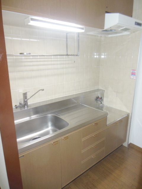 Kitchen. Hakadori dishes in a separate kitchen