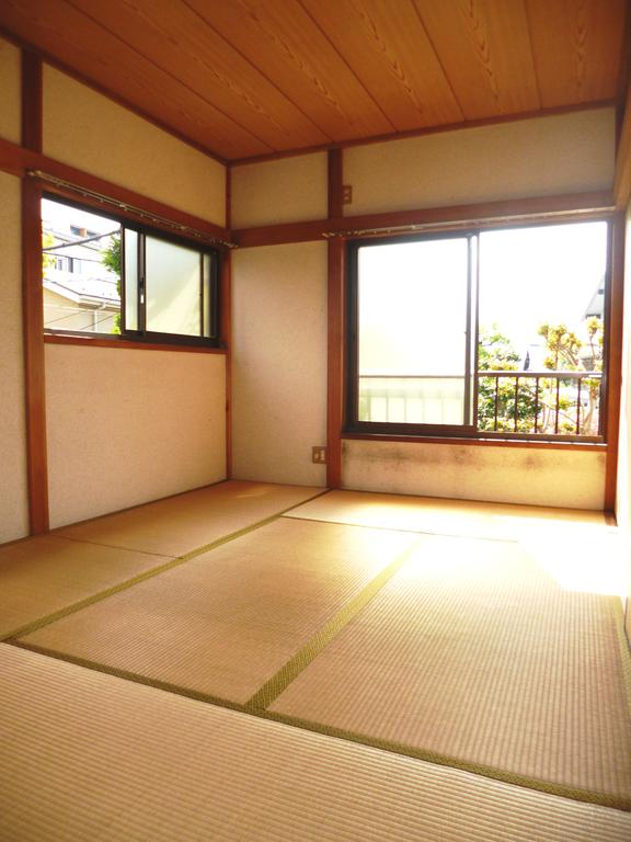 Living and room