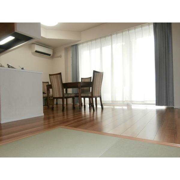 Living. Living dining floor heating equipped