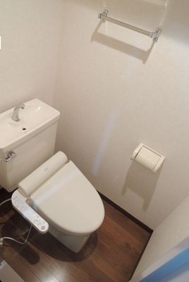 Toilet. With Washlet ☆
