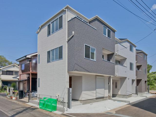 Sunny newly built section of a quiet residential area!  This is the appearance of the 1 Building. Only 1 Building has been completed