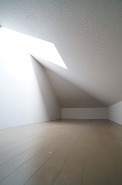 Other room space. loft
