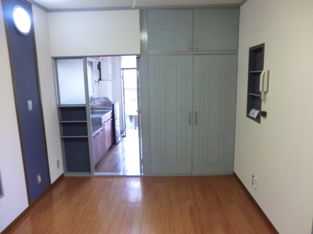 Living and room