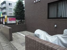 Other. Bike shelter ※ 4 compartment only (2,100 yen / Month)