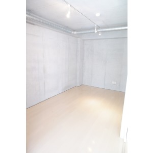 Other room space. Can you use it as a first basement floor of the closet Western-style