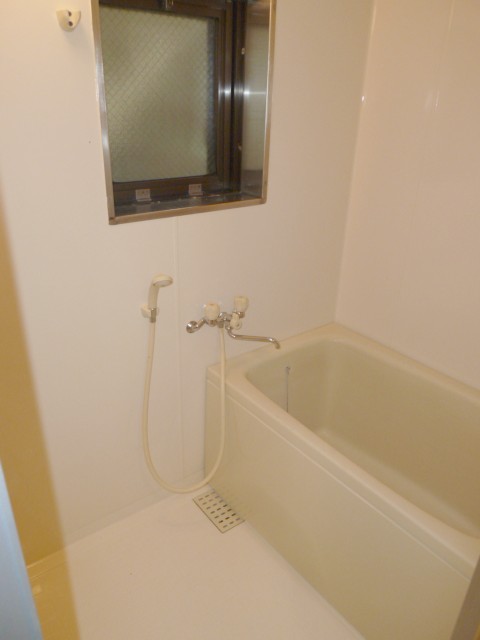 Bath. Reheating function with Bathroom