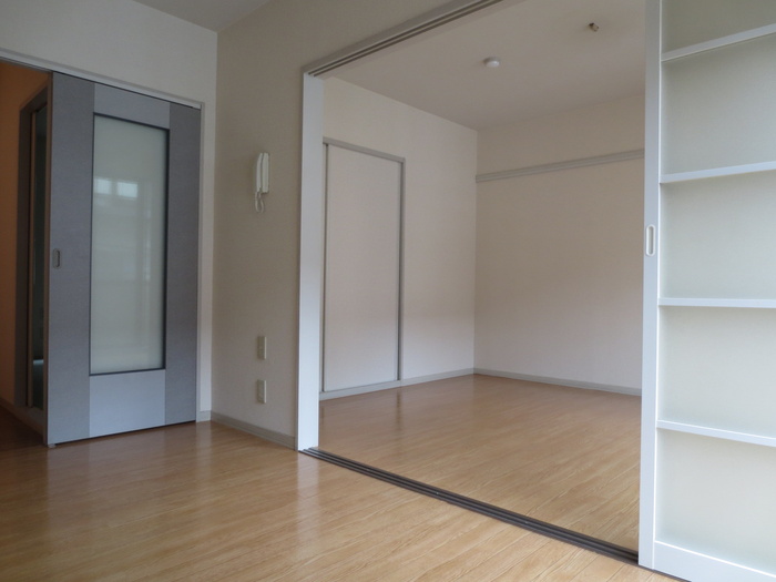 Living and room