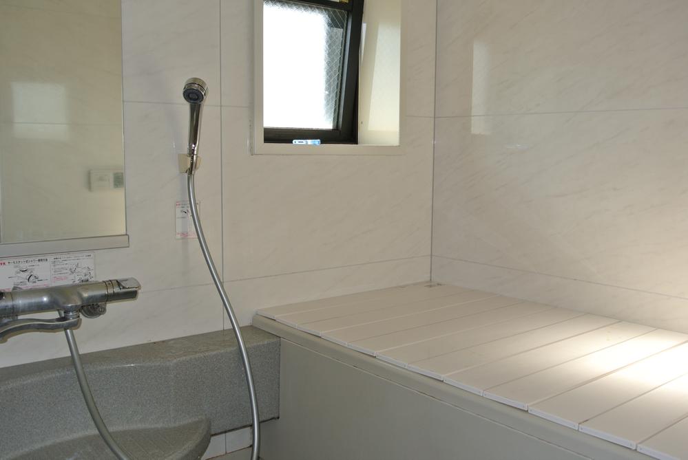 Bathroom.  ※ furniture ・ Consumer electronics ・ Fixtures are not included in the purchase and sale price.