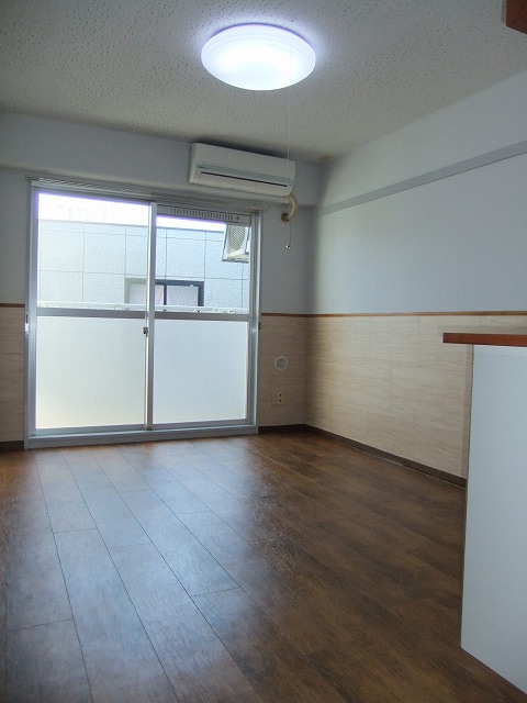 Living and room