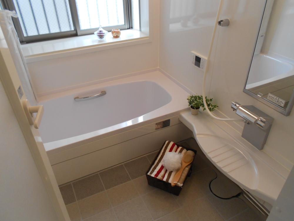 Bathroom. Effortlessly ventilation in the window with a bathroom