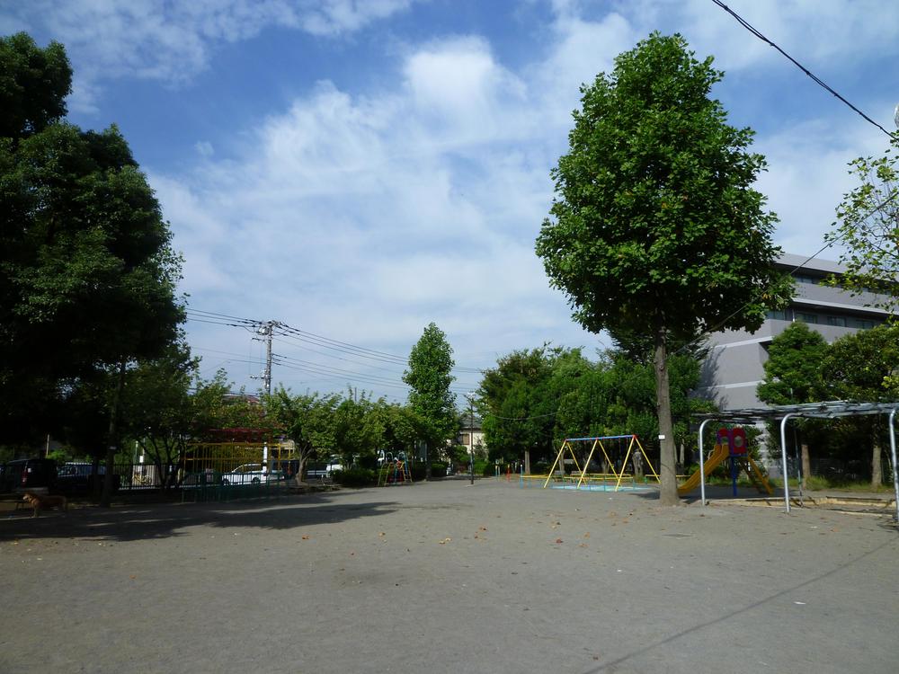 park. 1-minute walk of Kamikodanaka Nishi