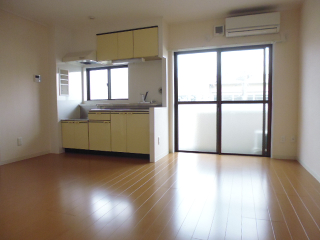 Living and room