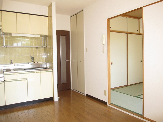 Living and room
