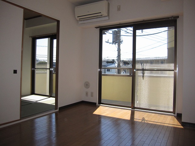 Living and room
