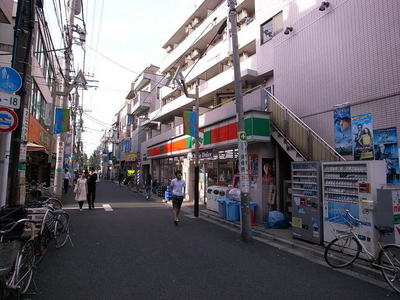 Convenience store. 197m until Sunkus Musashi-Shinjo store (convenience store)