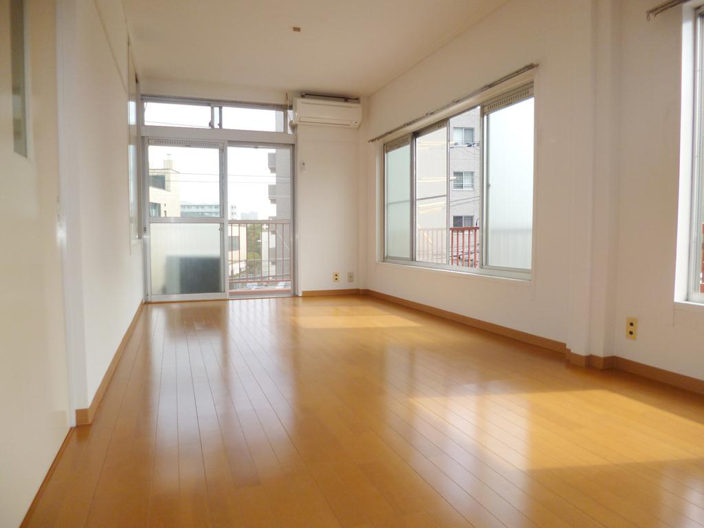 Living and room