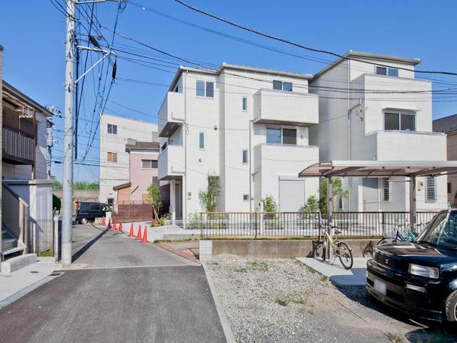 Local photos, including front road. It is a photograph of local, including front road! Good is per yang