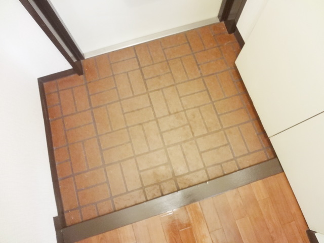 Entrance. It is the entrance space of spread