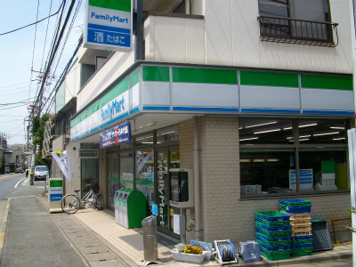Convenience store. FamilyMart 732m to Kawasaki Kosugigoten Machiten (convenience store)