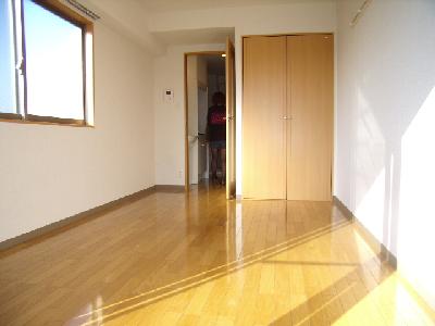Other room space. Separate image
