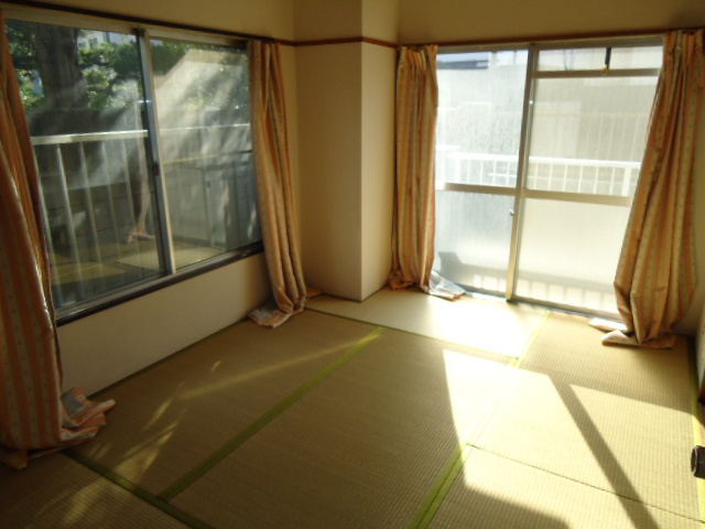Living and room