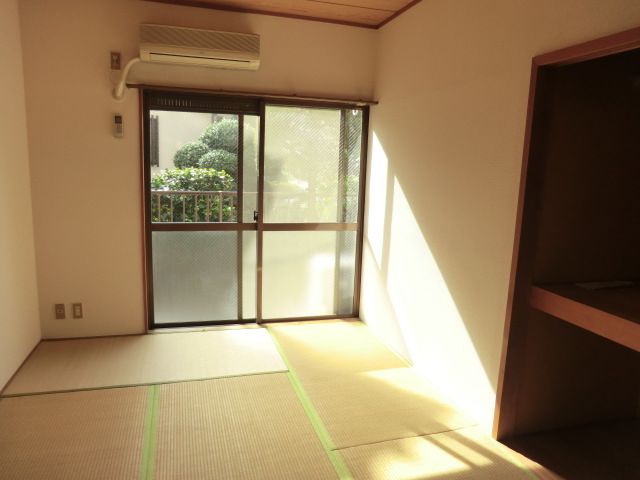 Living and room