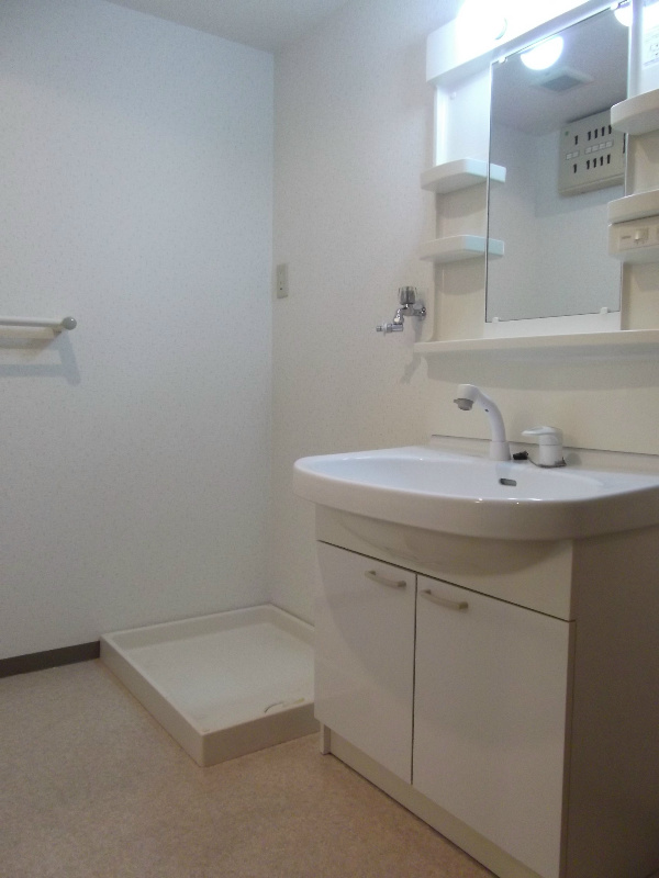 Washroom. Washroom