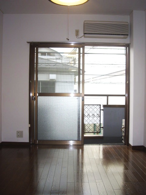 Living and room