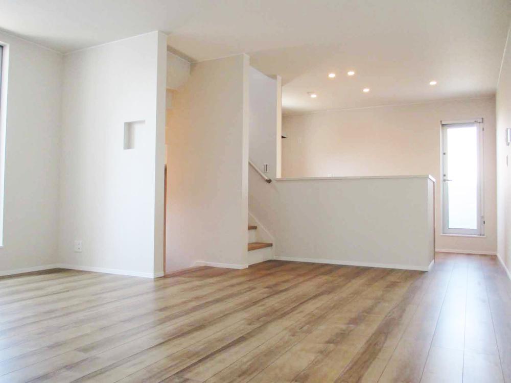 Living. Indoor (10 May 2013) Shooting