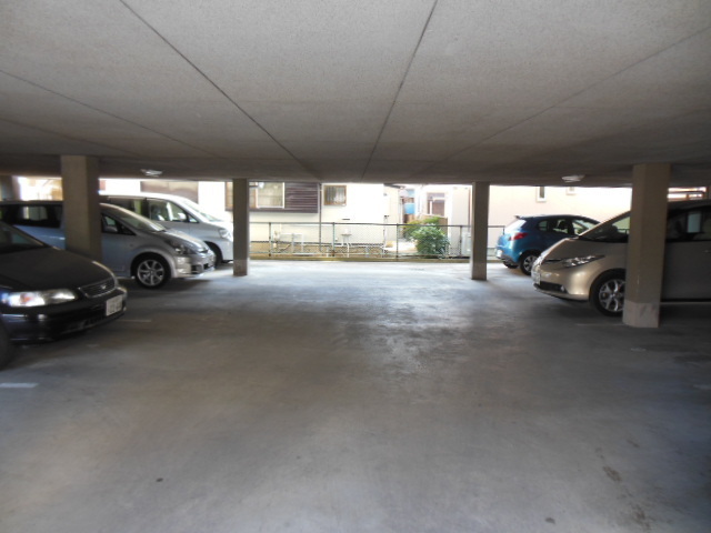 Building appearance. Parking lot