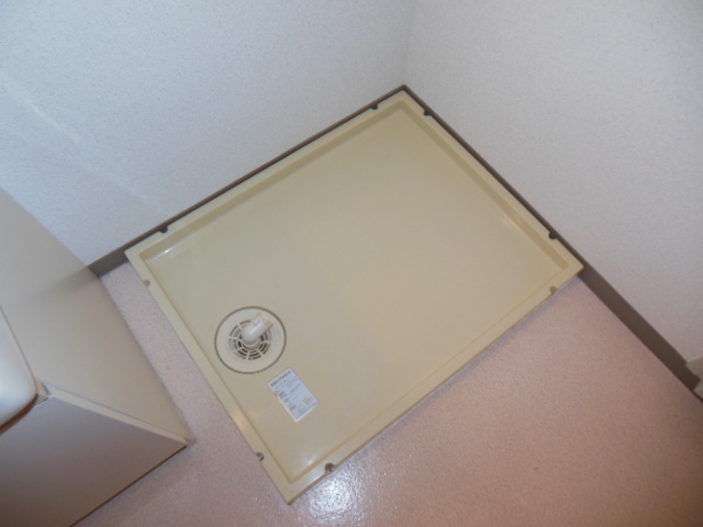 Other. Washing machine Storage