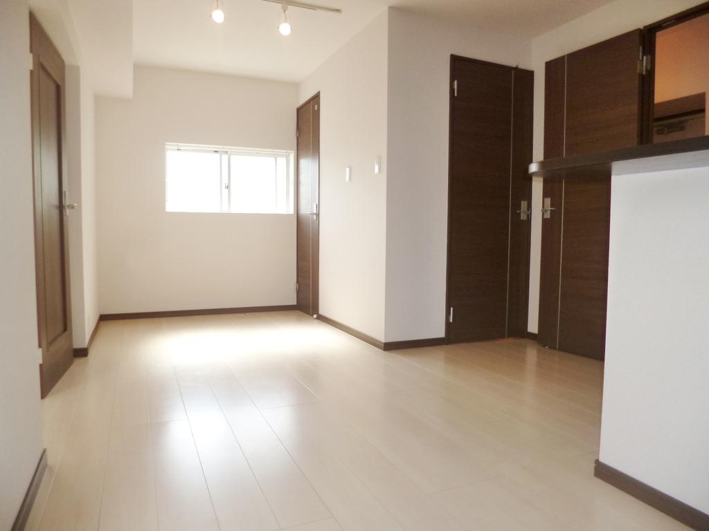 Living and room