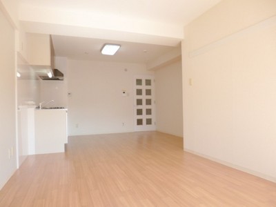 Living and room. 13.4 Pledge of LDK