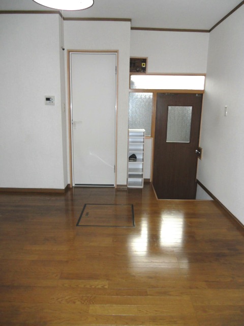 Living and room