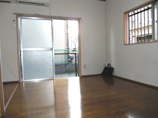 Living and room