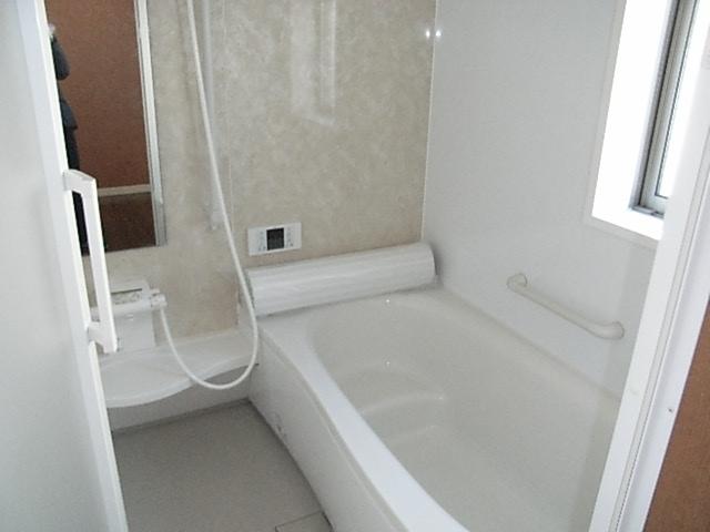 Bathroom. Otobasu dated bathroom dryer ・ 1 pyeong type