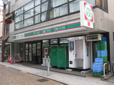 Convenience store. STORE100 Shinmaruko Nishiguchi store up (convenience store) 132m
