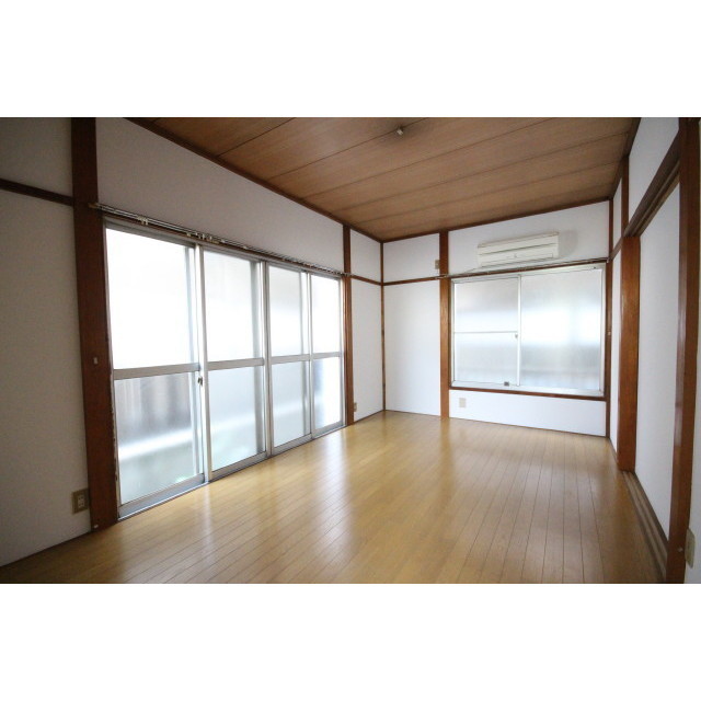 Living and room