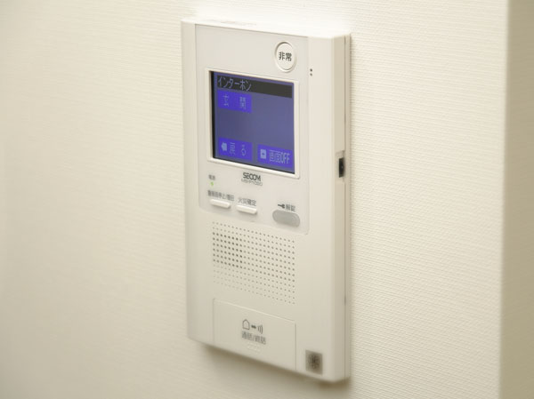 Security.  [Hands-free intercom] You can check the visitor in the video and audio, Color TV monitor with a hands-free intercom. Conversation without a handset ・ It is useful because it can be unlocked. (Same specifications)