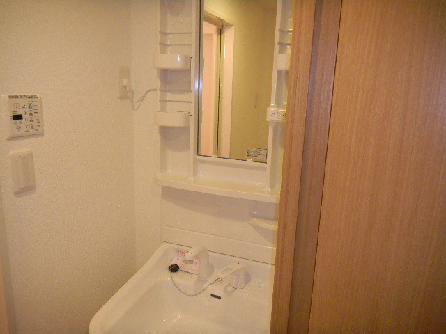 Washroom. Washroom