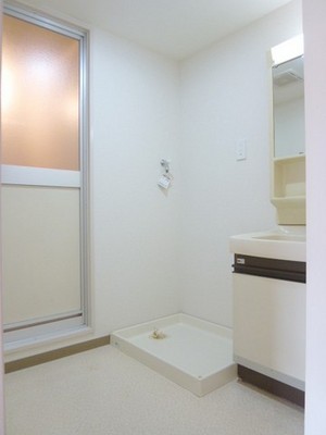 Washroom. Wash dressing room
