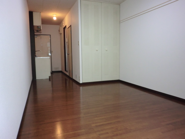 Living and room
